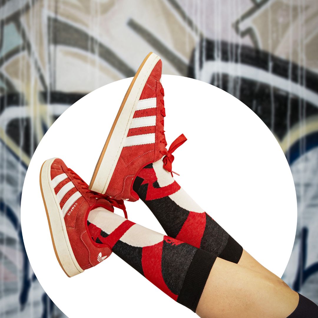 Red-White Aesthetic Duo