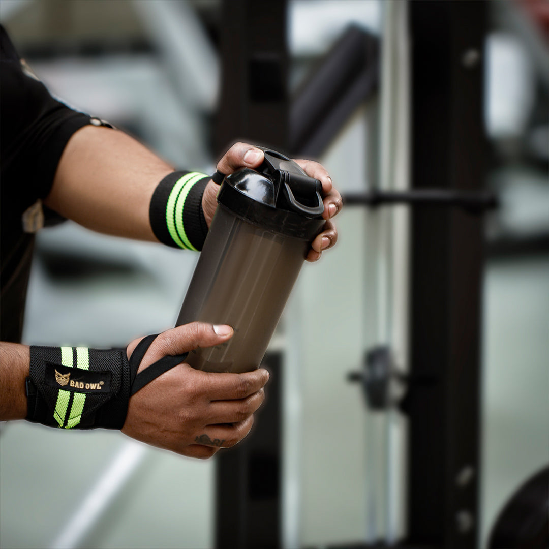 Bad OWL Wrist Support for Gym & Fitness Green